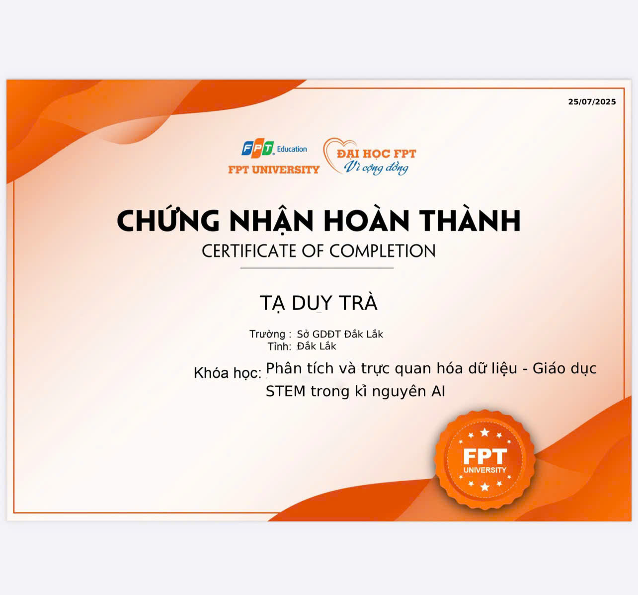 TRƯỜNG TIỂU HỌC NGUYỄN BỈNH KHIÊM HOÀN THÀNH KHÓA HỌC “PHÂN TÍCH VÀ TRỰC QUAN HÓA DỮ LIỆU – GIÁO DỤC STEM TRONG KỈ NGUYÊN AI”